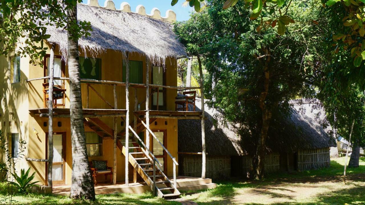 Turtle Cove Lodge And Yoga Shala Tofo Bagian luar foto