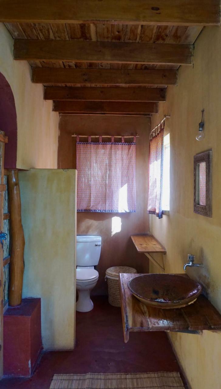Turtle Cove Lodge And Yoga Shala Tofo Bagian luar foto