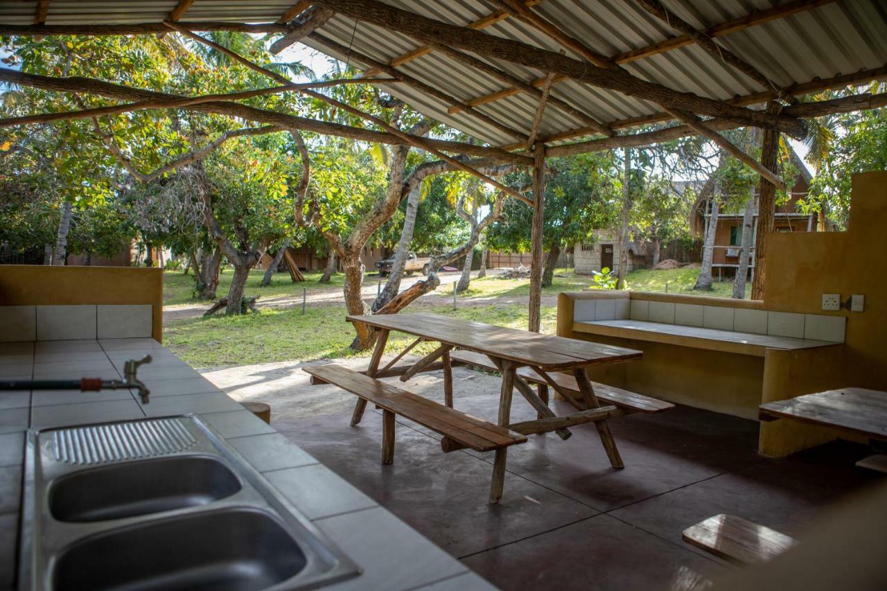 Turtle Cove Lodge And Yoga Shala Tofo Bagian luar foto