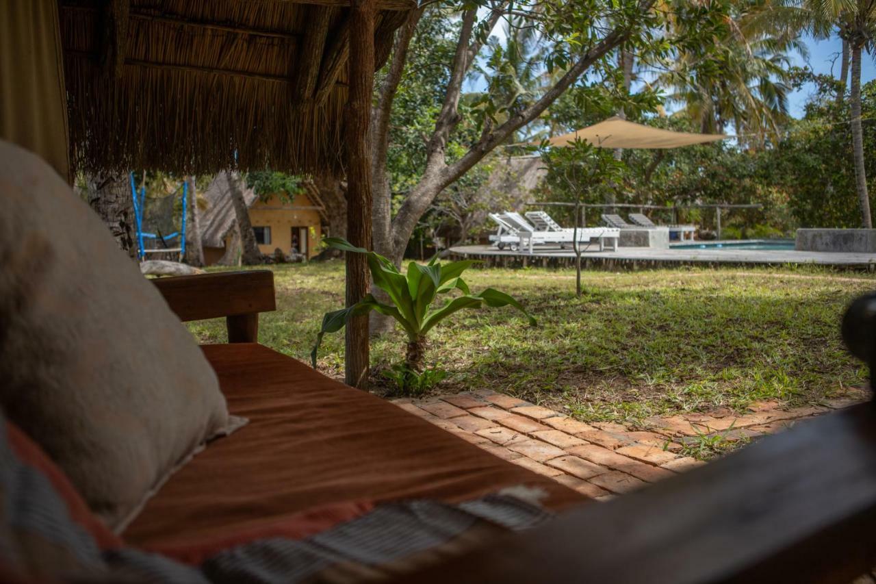 Turtle Cove Lodge And Yoga Shala Tofo Bagian luar foto