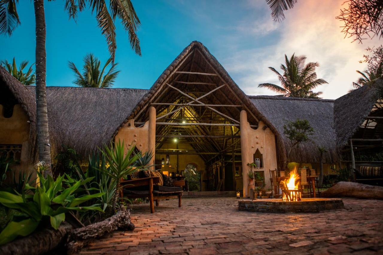 Turtle Cove Lodge And Yoga Shala Tofo Bagian luar foto