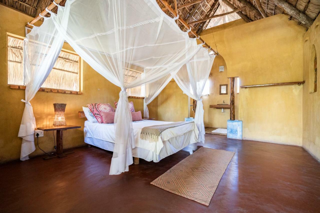 Turtle Cove Lodge And Yoga Shala Tofo Bagian luar foto