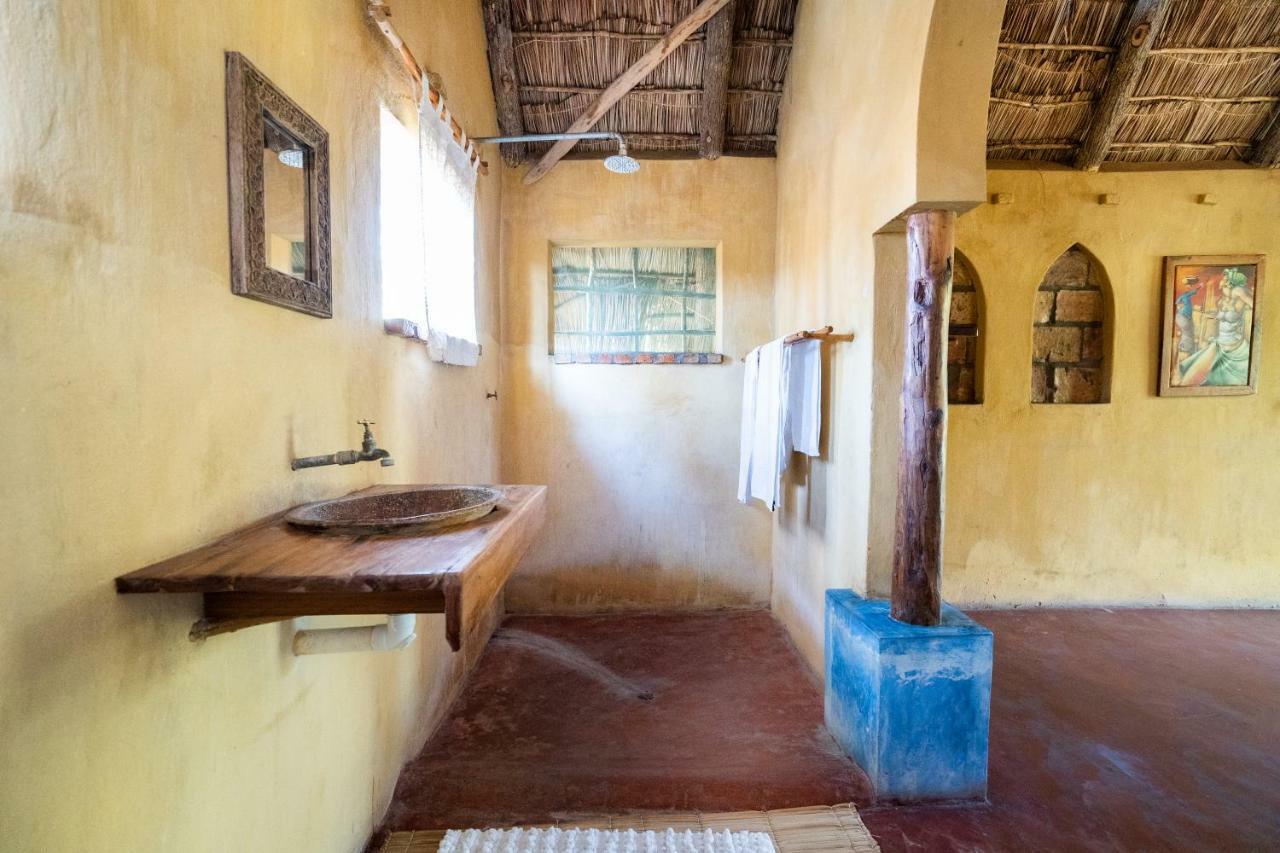 Turtle Cove Lodge And Yoga Shala Tofo Bagian luar foto
