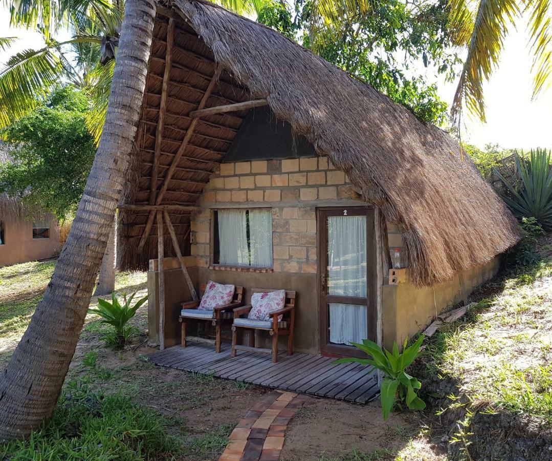 Turtle Cove Lodge And Yoga Shala Tofo Bagian luar foto