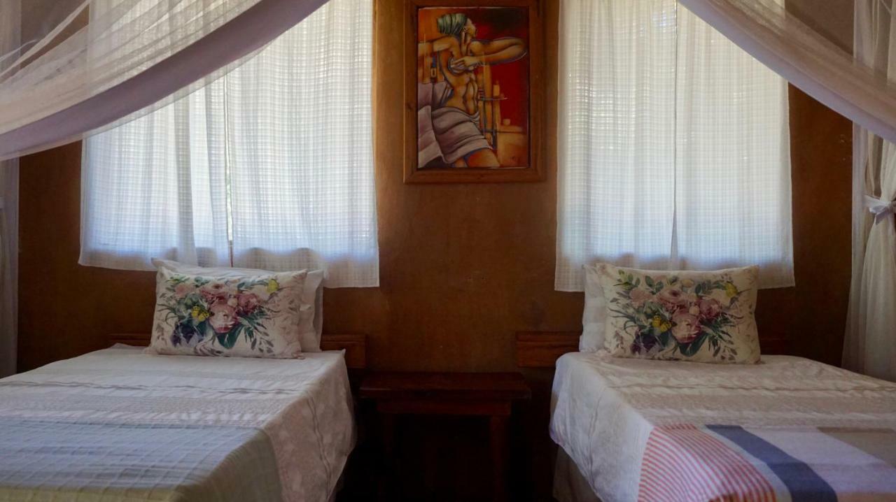 Turtle Cove Lodge And Yoga Shala Tofo Bagian luar foto